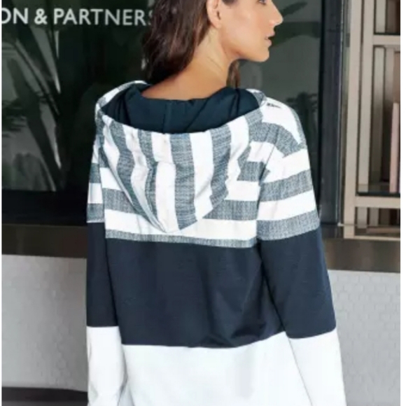 🎄1 Left👄HP👄New Navy White with Stripes Hoodie - Picture 3 of 4